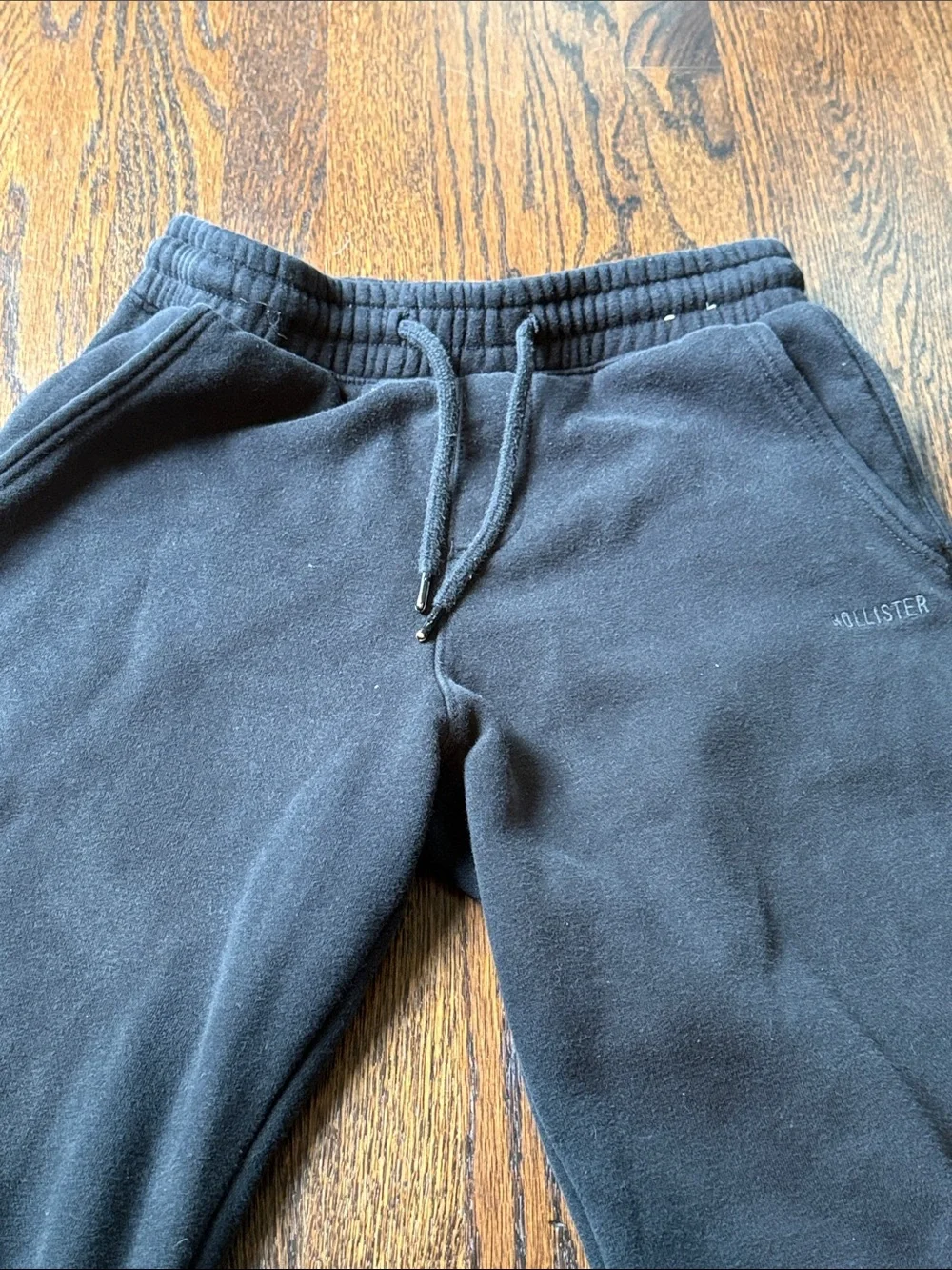 Holister relaxed jogger men’s size XS used condition